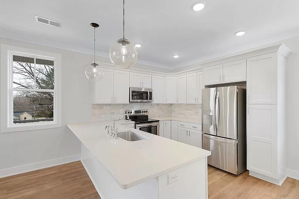 412 Lambuth Boulevard #1 - Photo 5 of 24