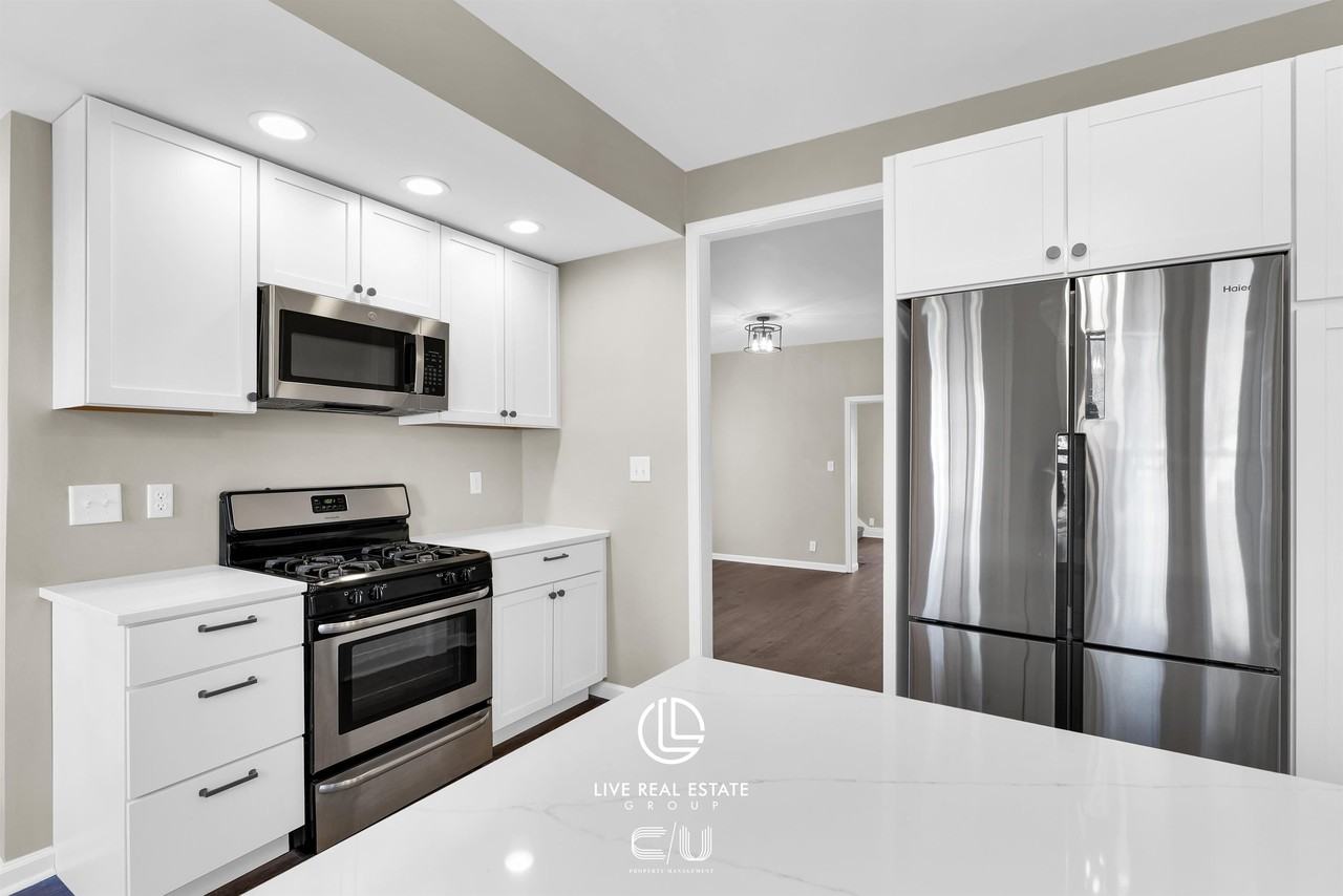 806 W Hill St #1 - Photo 7 of 11