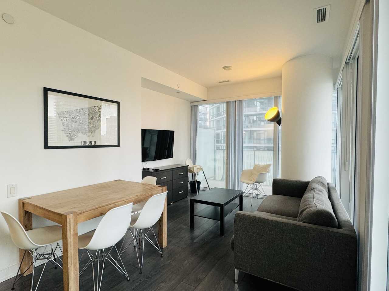 42 Charles Street East #1404 - Photo 3 of 10