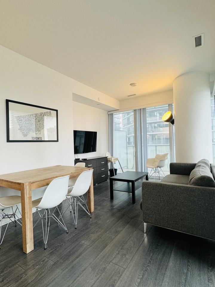 42 Charles Street East #1404 - Photo 5 of 10
