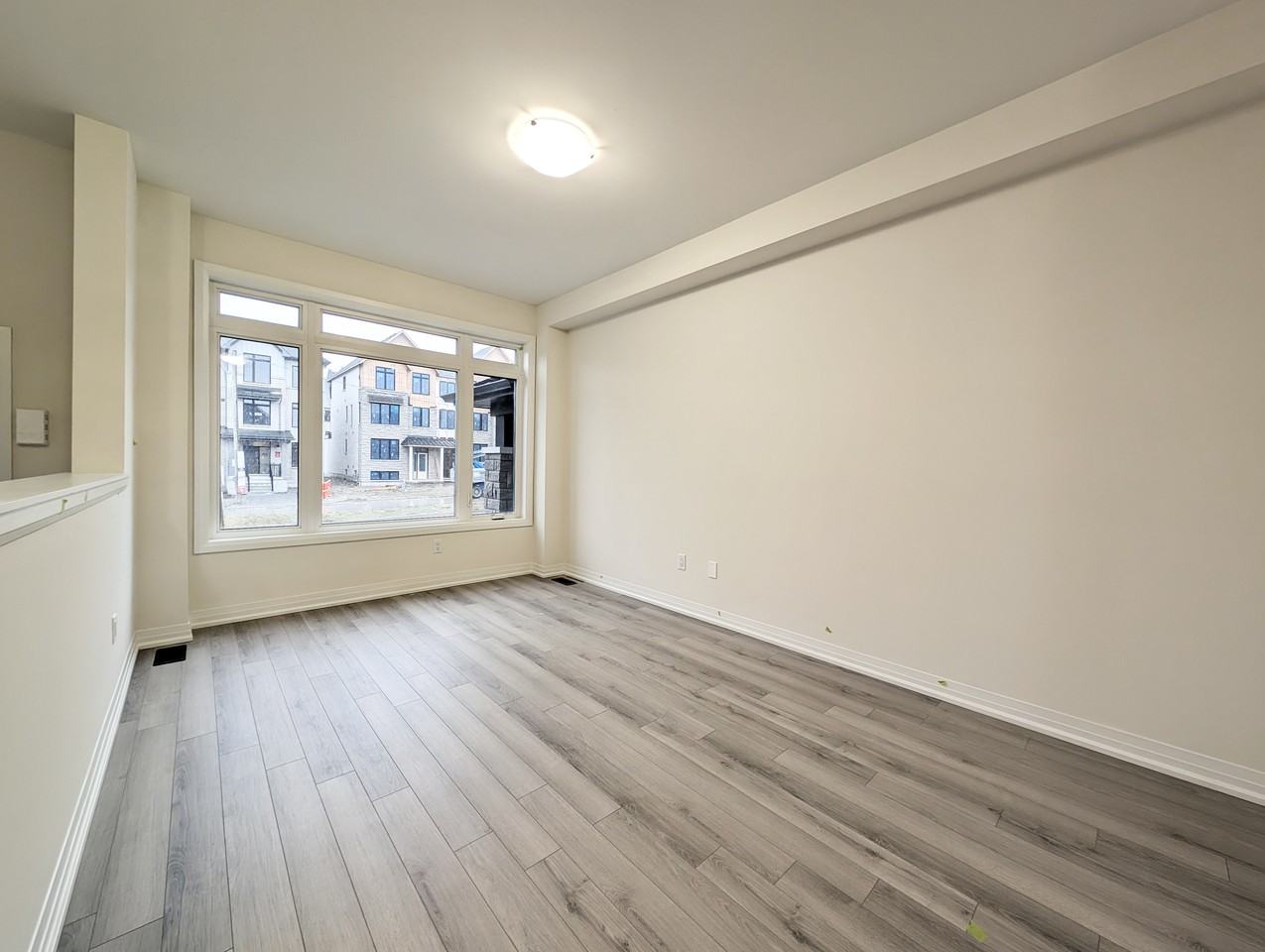 2731 Peter Matthews Drive - Photo 2 of 21