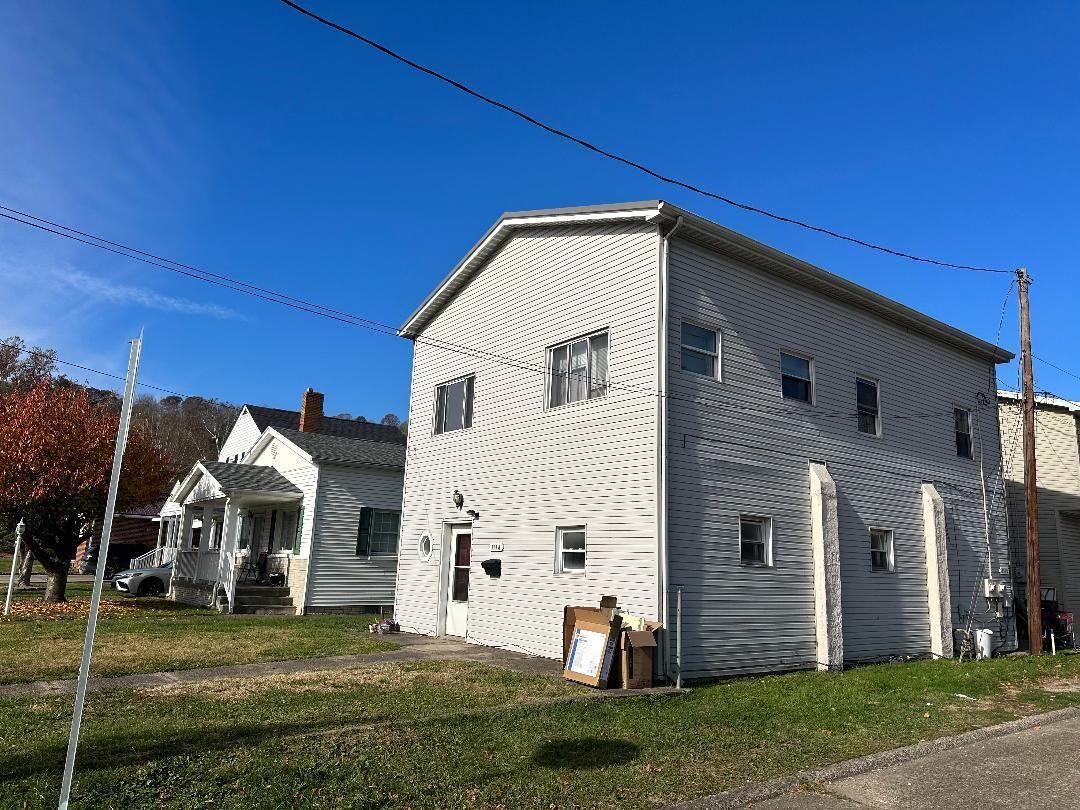 111 W Main St Apt A #A - Photo 2 of 5