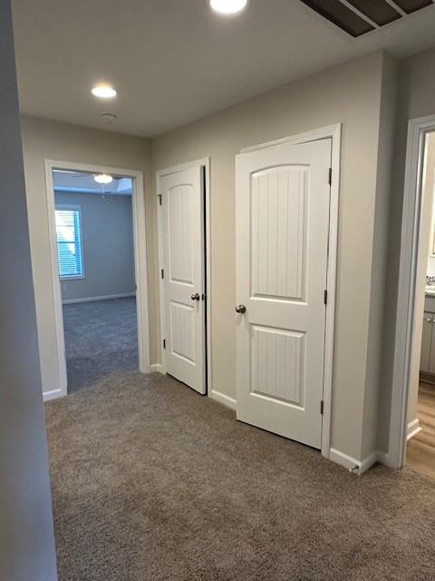 1046 Silverbend Trl - Photo 2 of 32