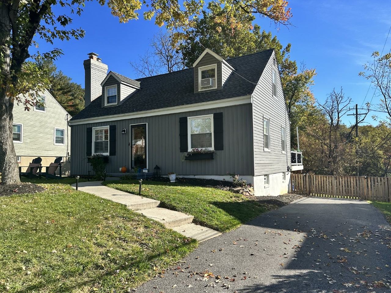 10523 Howard Ave - Photo 3 of 37