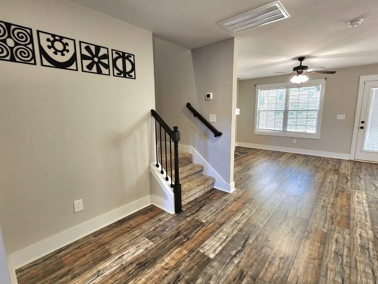 484 Woodtrace Dr - Photo 4 of 22