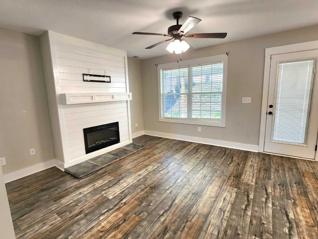 484 Woodtrace Dr - Photo 5 of 22