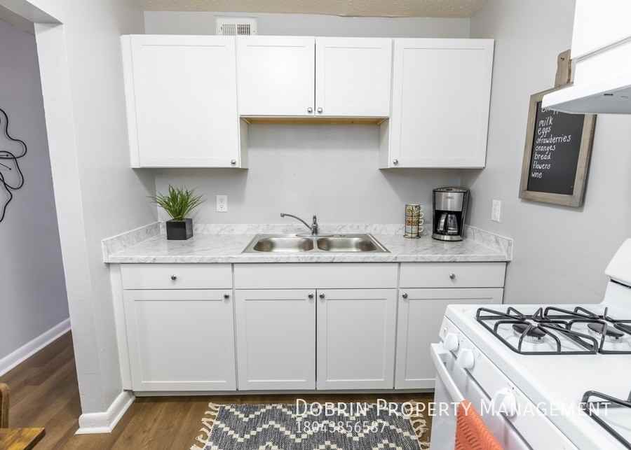 2222 Afton Ave #2222 - Photo 3 of 39