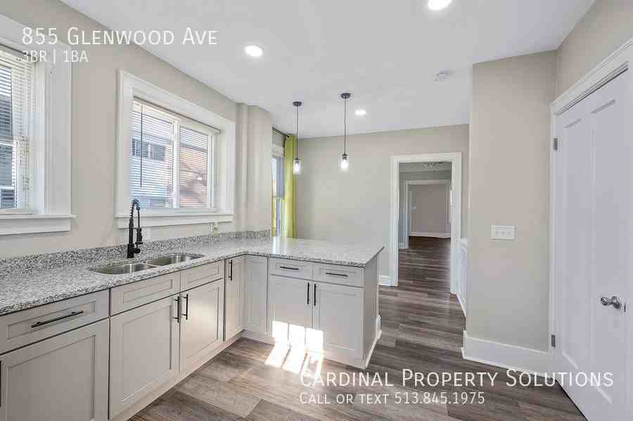 855 Glenwood Ave - Photo 3 of 27