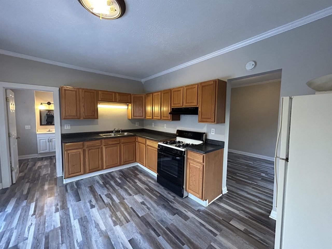 291 Laurel Dr #1 - Photo 4 of 21