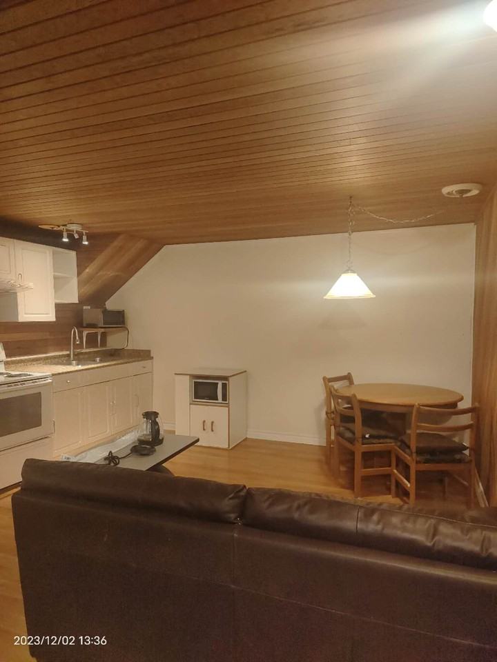 Braemar Ave, Burnaby, BC V5E 3L5 1 Bedroom Apartment for 1,700/month