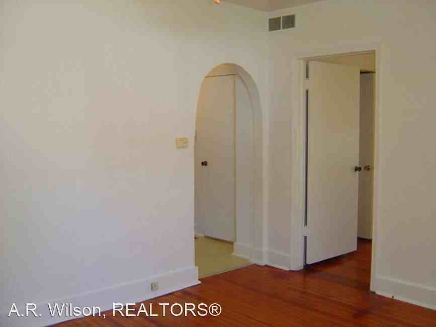 1012 W Hamilton St - Photo 2 of 6