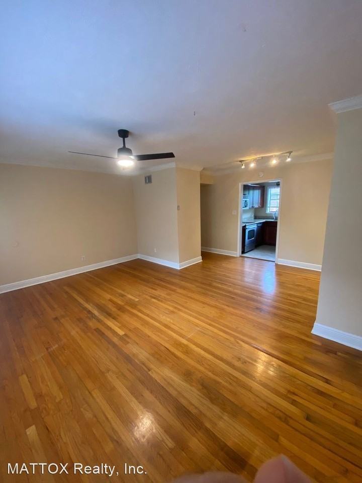 606 E. Park Avenue - Photo 3 of 12