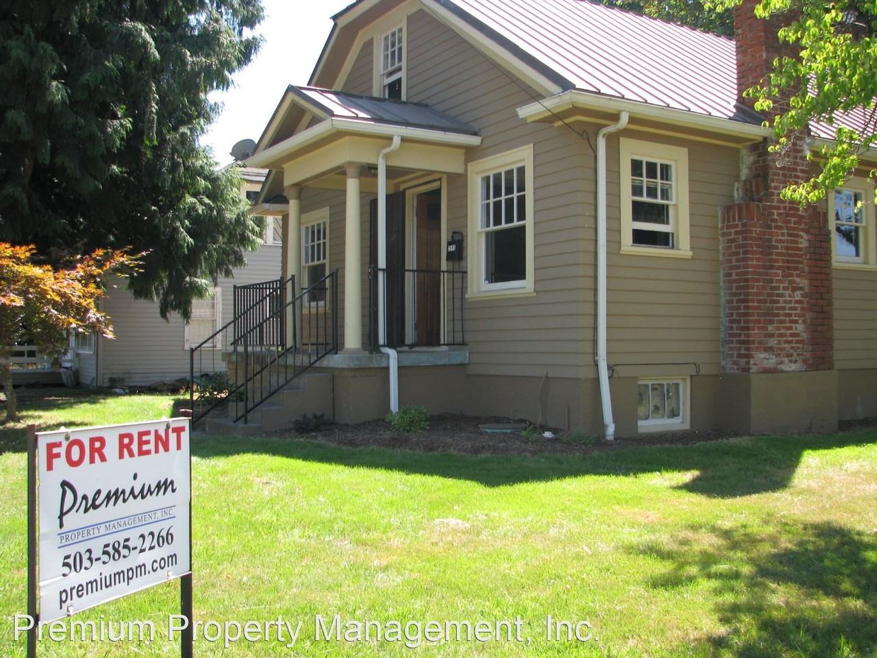 2595 Brooks Ave Ne - Photo 2 of 18