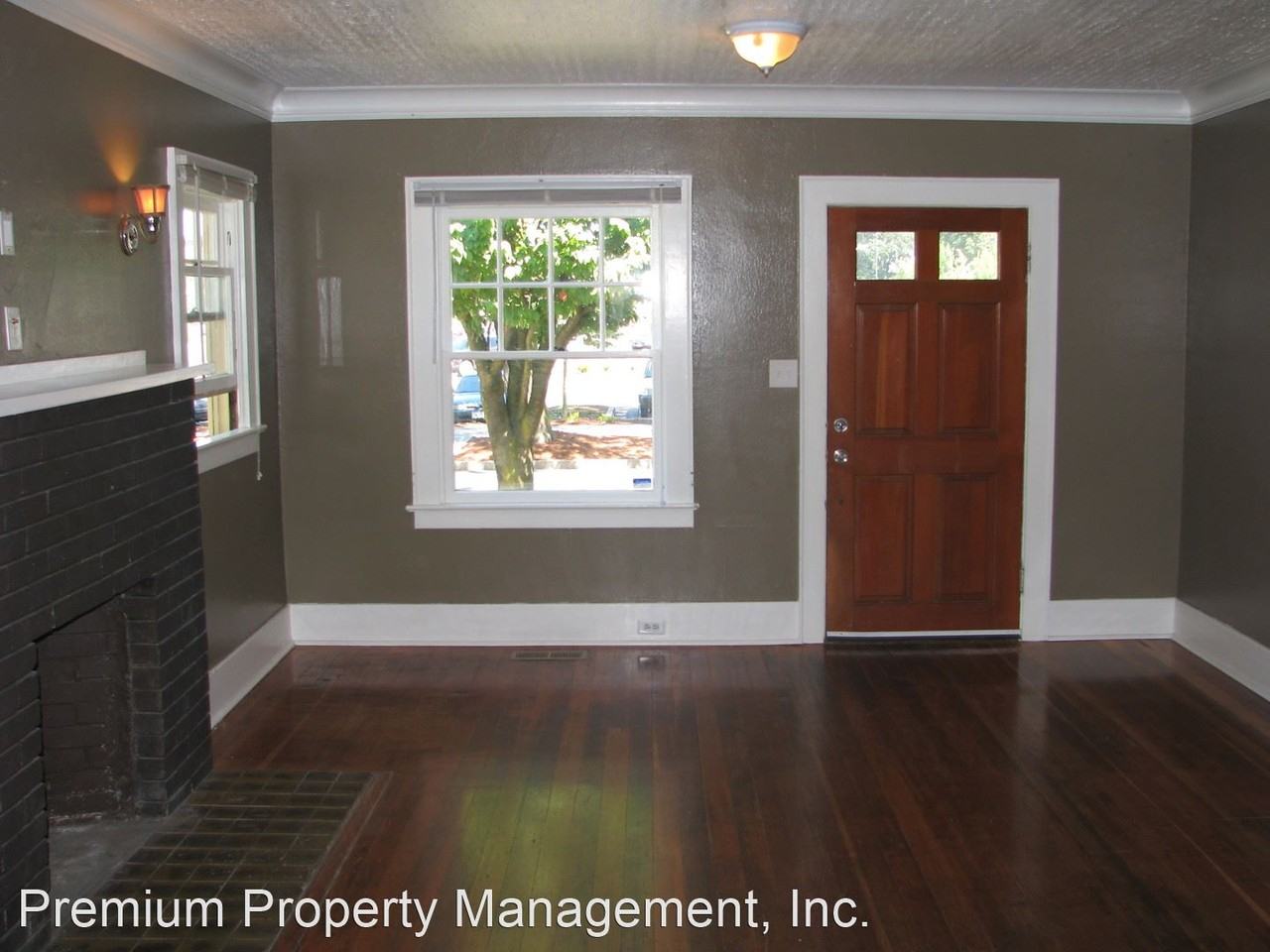 2595 Brooks Ave Ne - Photo 3 of 18