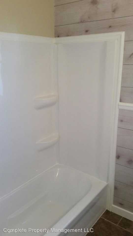 28423 Hazelwood St - Photo 3 of 12