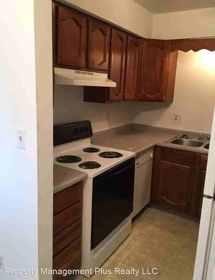 2330 Wedgewood Ave Building 6 - Photo 2 of 6