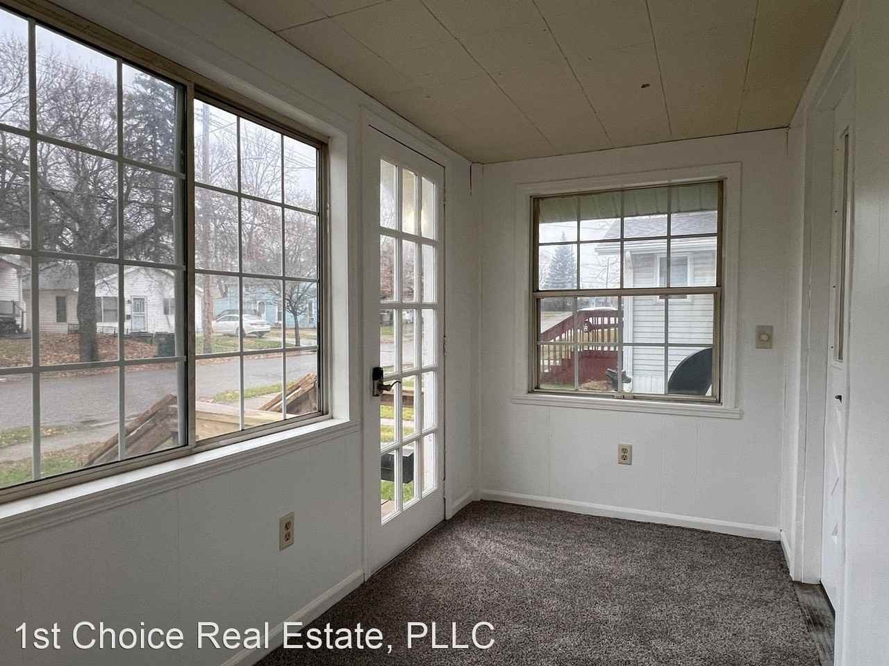 1414 Redwood St - Photo 2 of 20