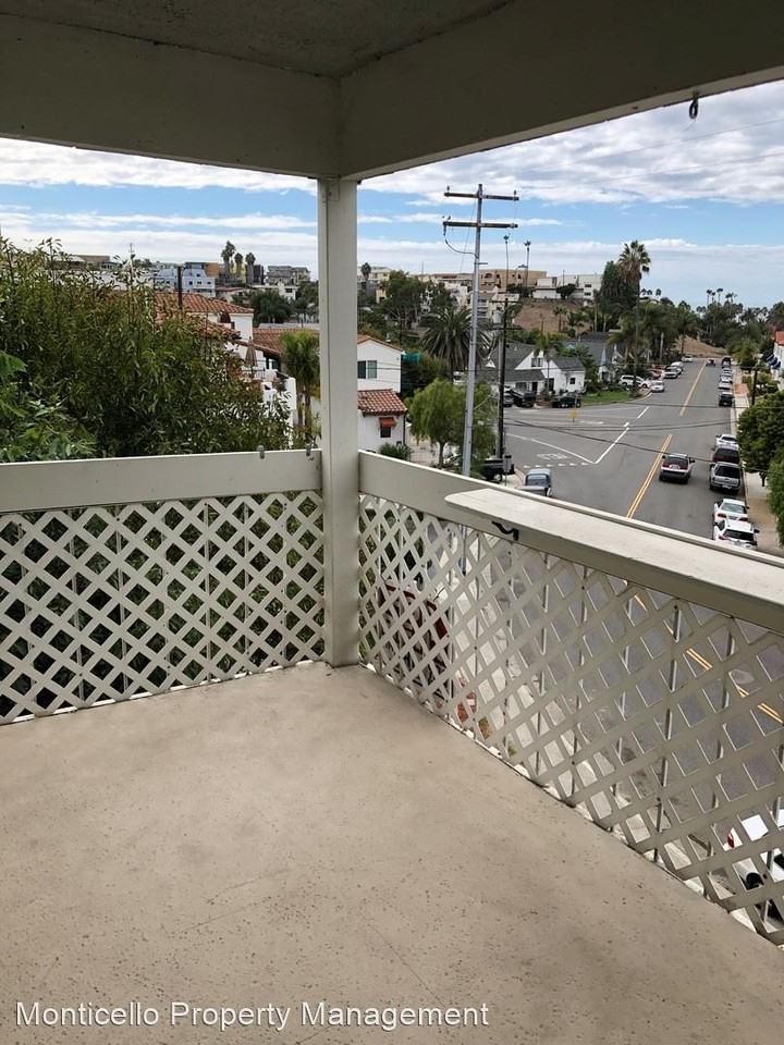 127 Avenida Florencia - Photo 2 of 18