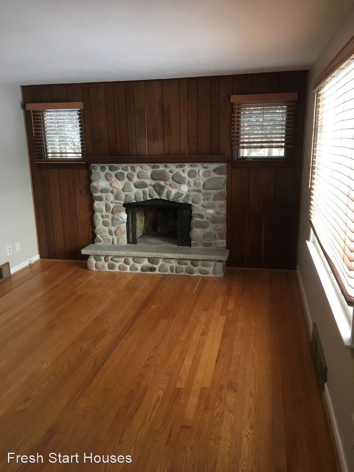 6003 Smith Rd - Photo 2 of 5