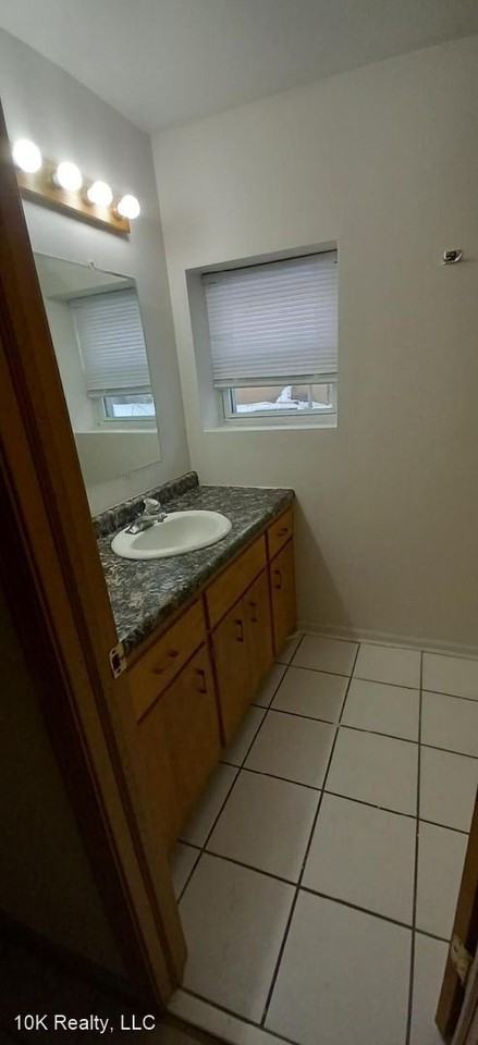 102 6th Ave S - Photo 2 of 4