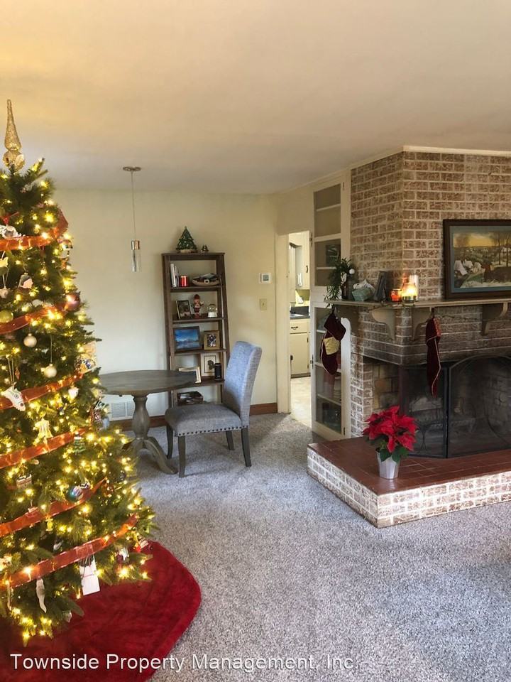 405 Dunton Dr - Photo 3 of 12