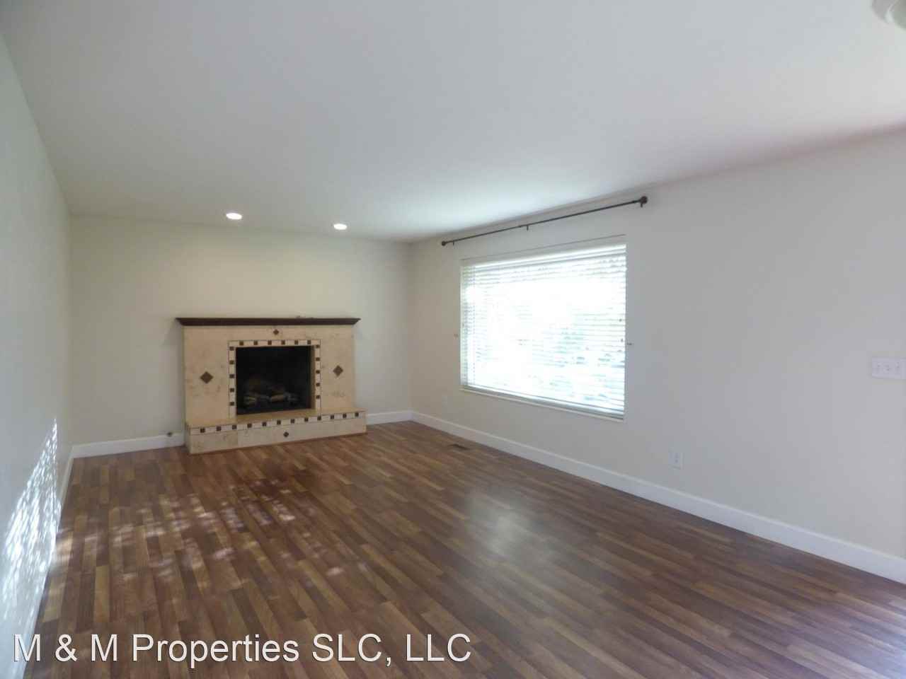 9961 9961 S Blossom Dr 1350 E - Photo 3 of 41