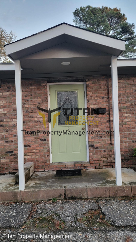 207 N 4th St. - Photo 2 of 13