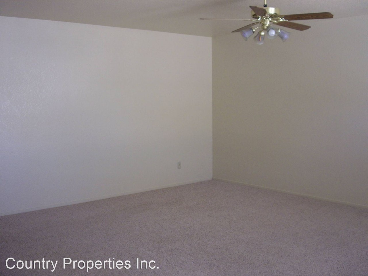 811 Cally Ct. - Photo 2 of 9