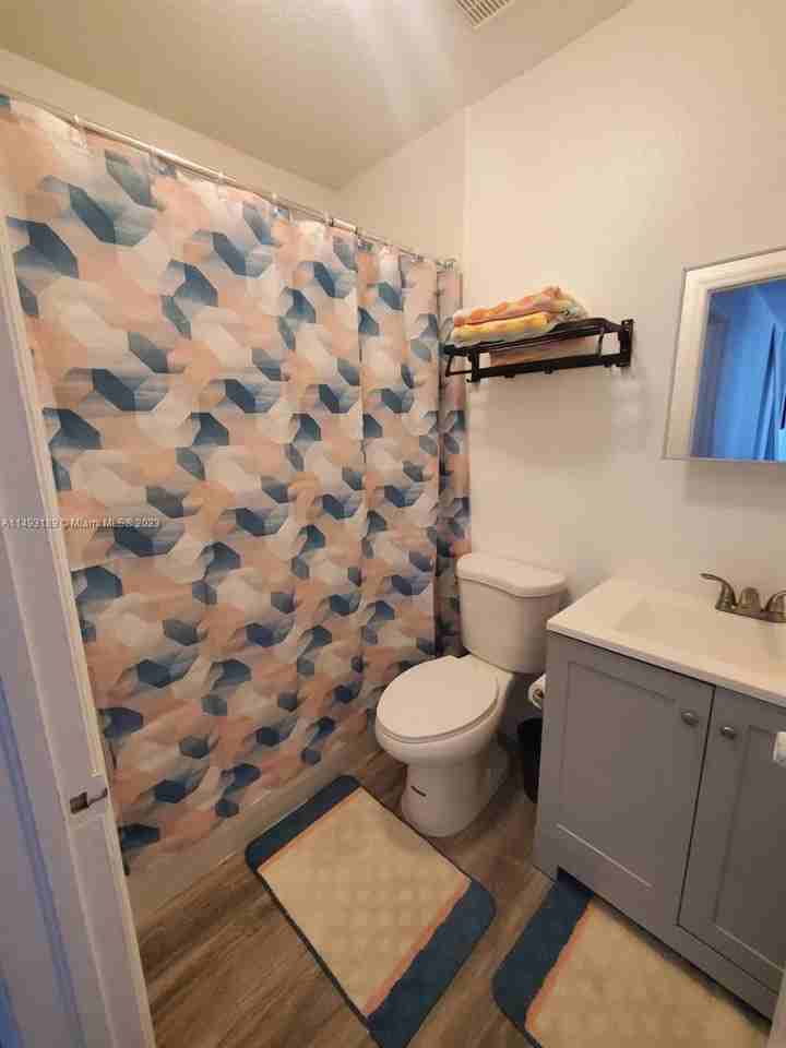 10261 Nw 80th Ct #202 - Photo 3 of 6
