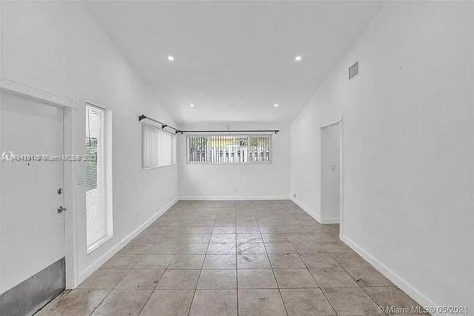 6770 Branch St - Photo 3 of 8