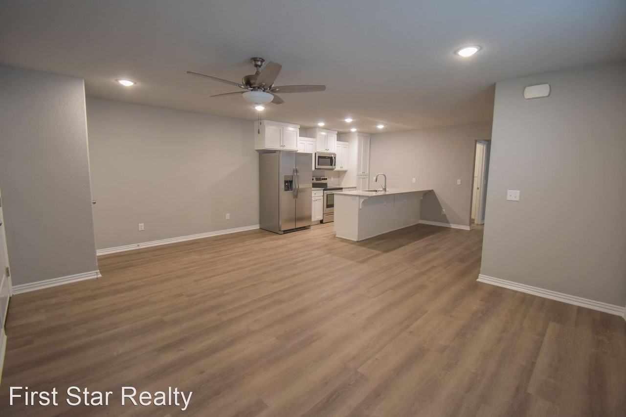 909 W Buchanan St #1 - Photo 2 of 12