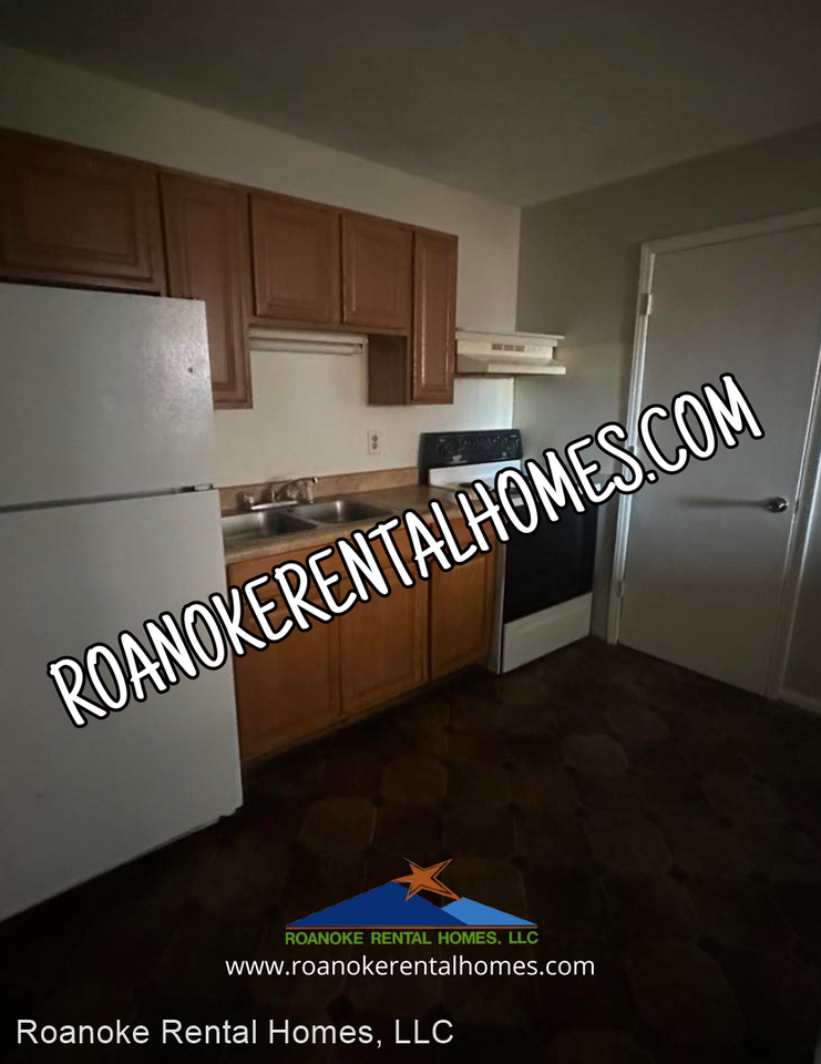 3720 Panorama Ave NW - Photo 2 of 4