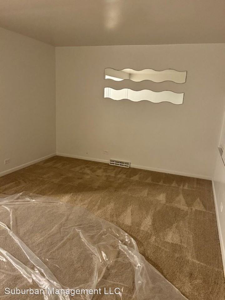 7139 W 63rd Pl - Photo 3 of 19