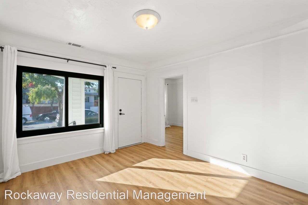 310 Georgia Ave - Photo 2 of 28