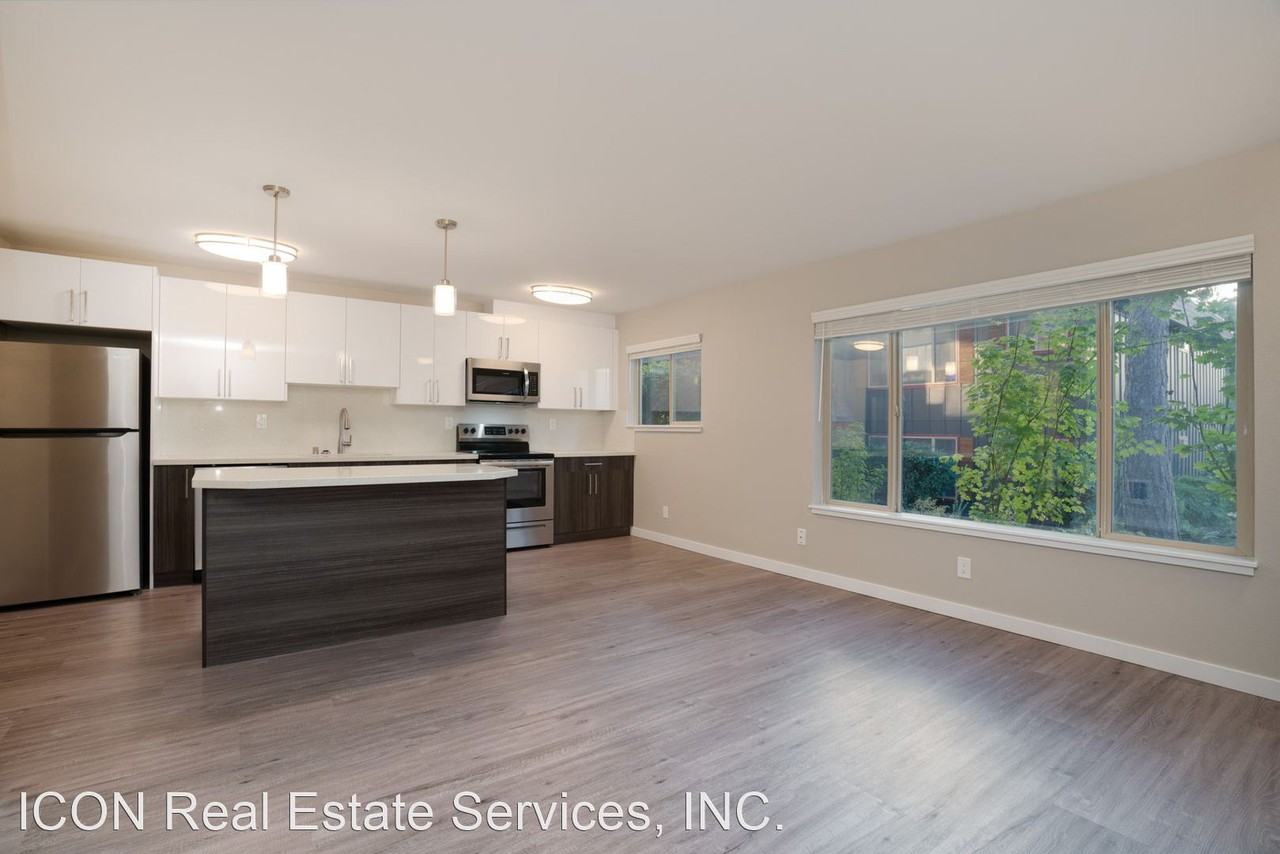 410 102nd Ave SE - Photo 3 of 10