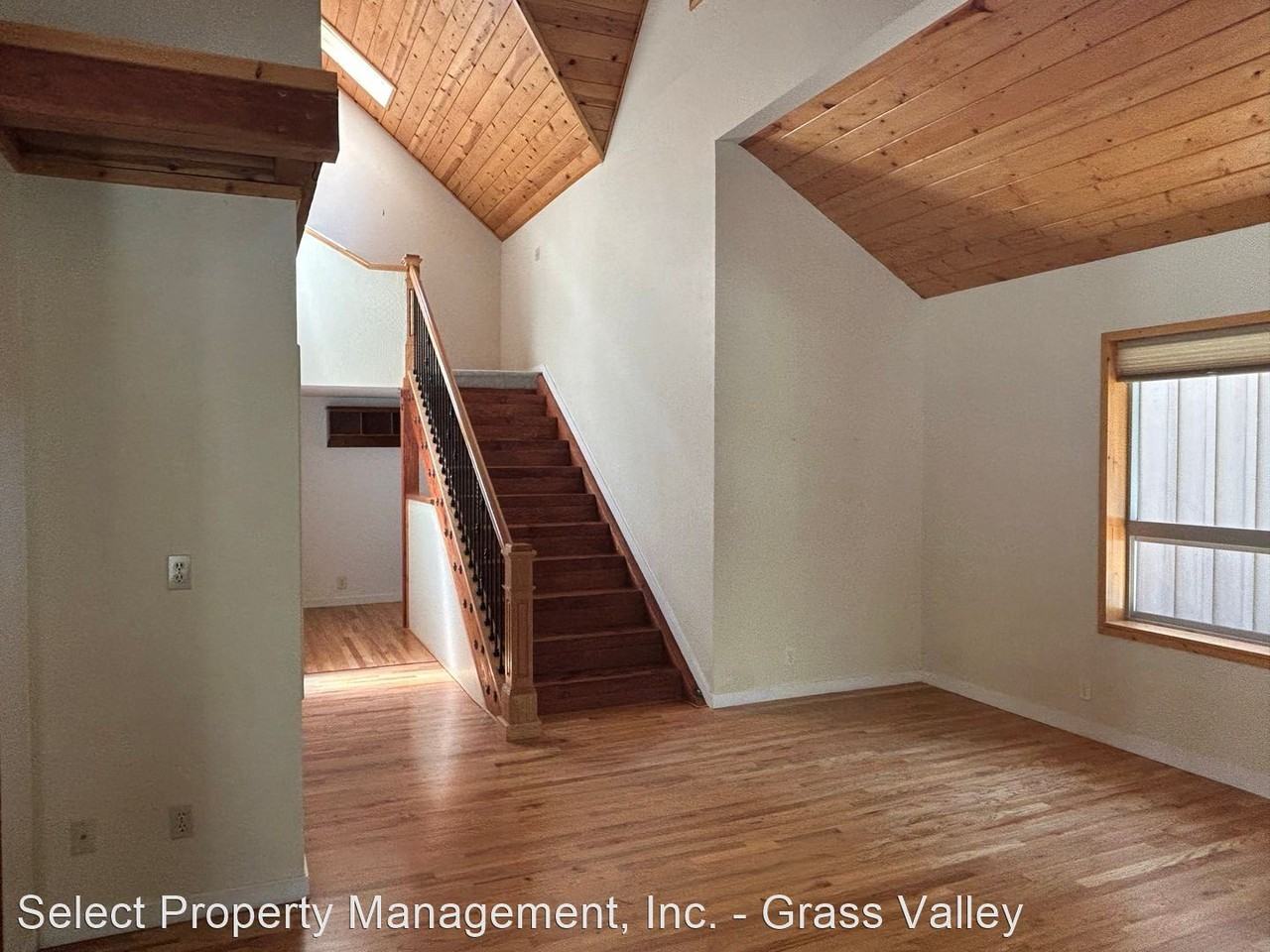 16800 Sun Bloom Way - Photo 3 of 37