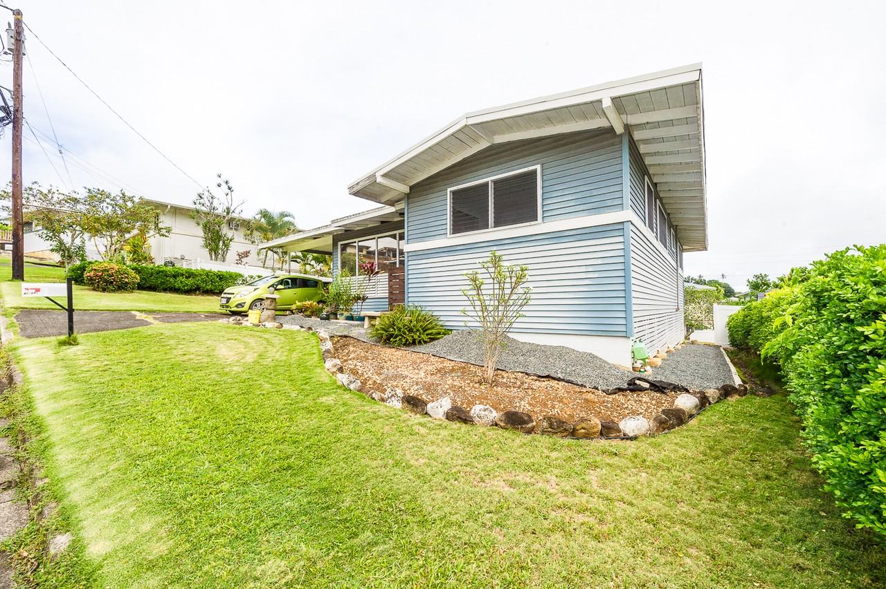 45-845 Halemuku St - Photo 2 of 20