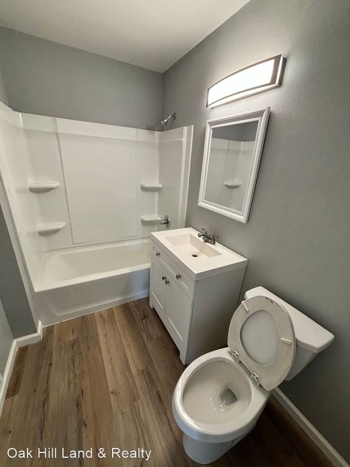 1380 Vandenburg Cir - Photo 3 of 19