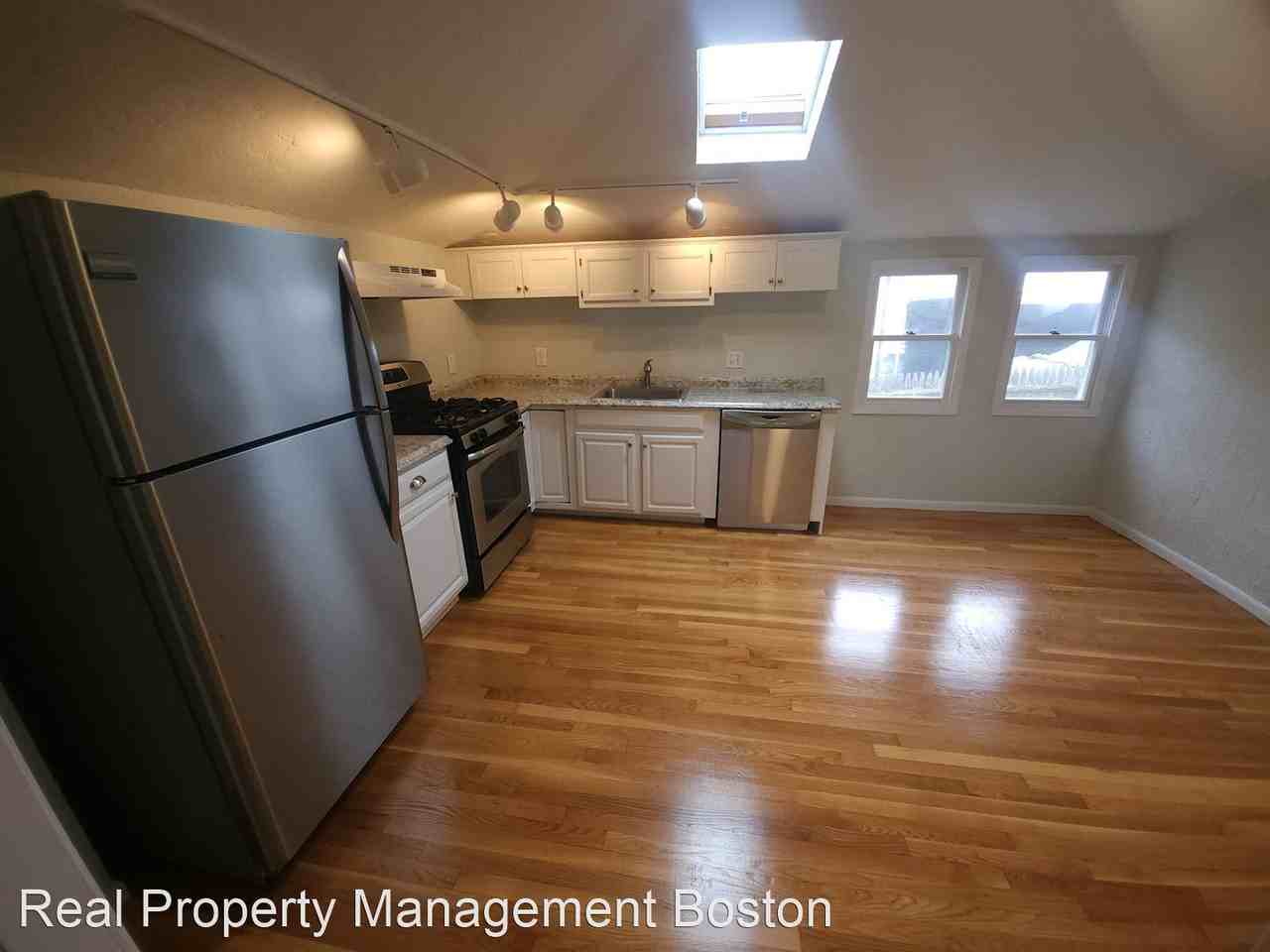 53 Wessagussett Rd - Photo 2 of 15