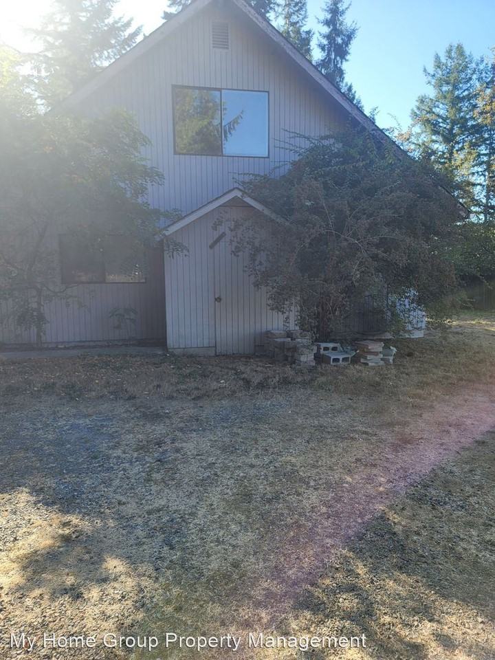 17929 Bald Hill Rd Se - Photo 2 of 10