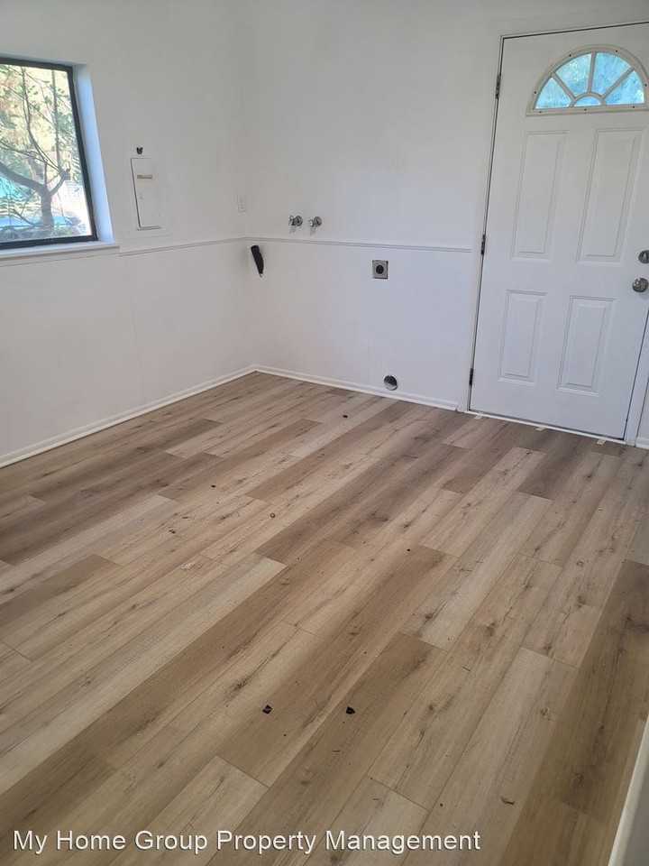 17929 Bald Hill Rd Se - Photo 3 of 10