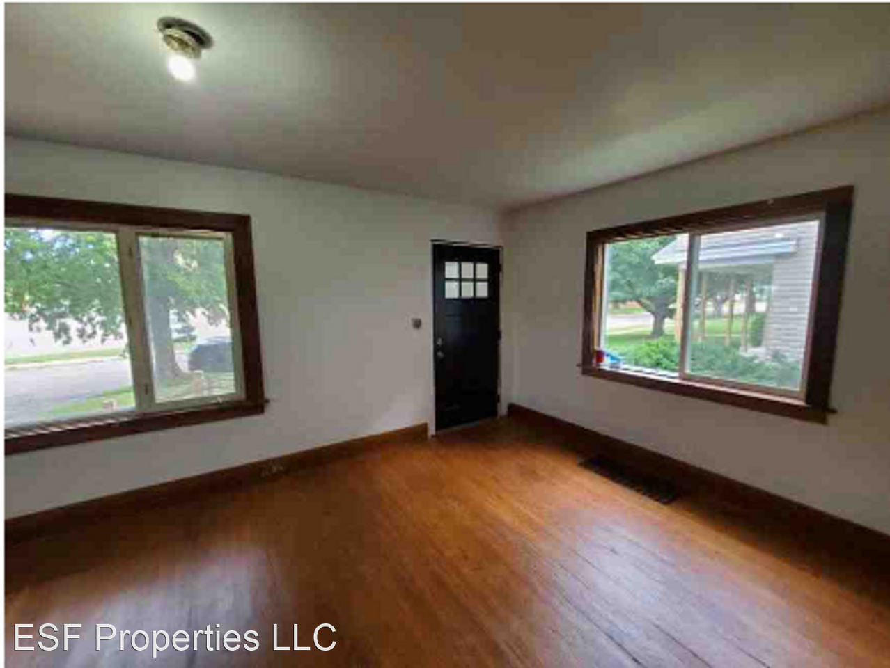 3822 Garretson Ave - Photo 2 of 9