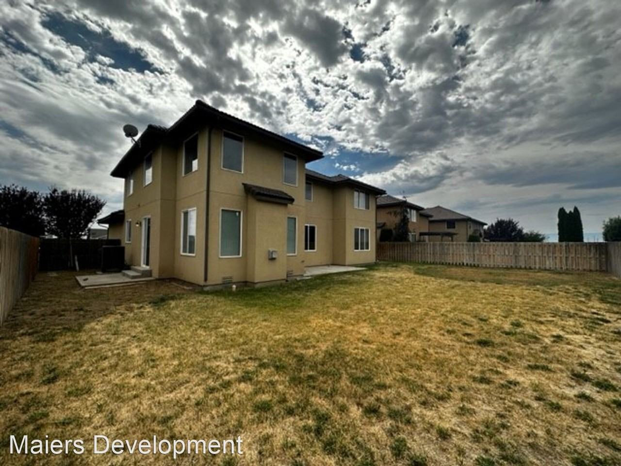 609 O St Sw - Photo 2 of 16