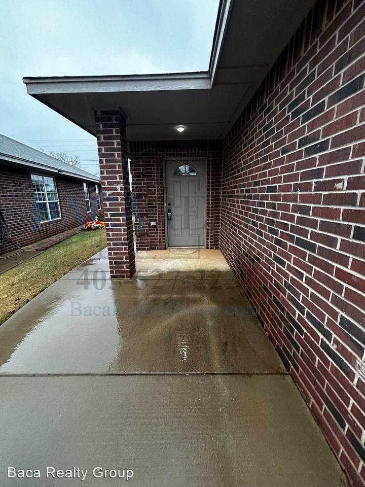 1304A Garden Gate Dr - Photo 2 of 21