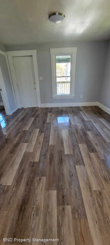 1349 W Woodruff Ave - Photo 3 of 10