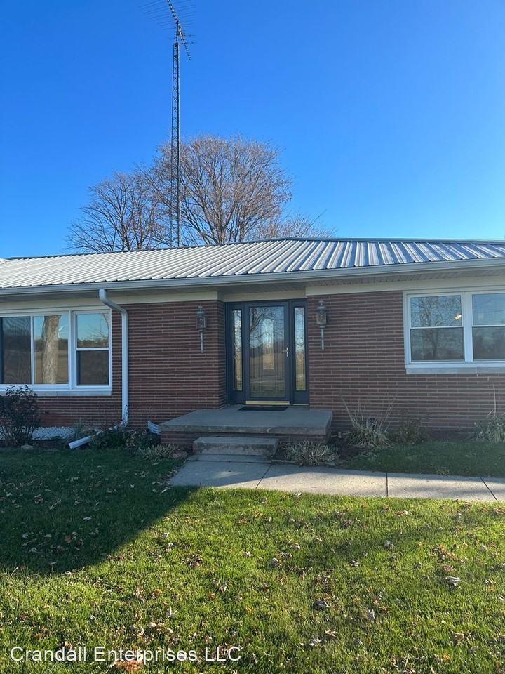 4731 S State Road 55 - Photo 2 of 21