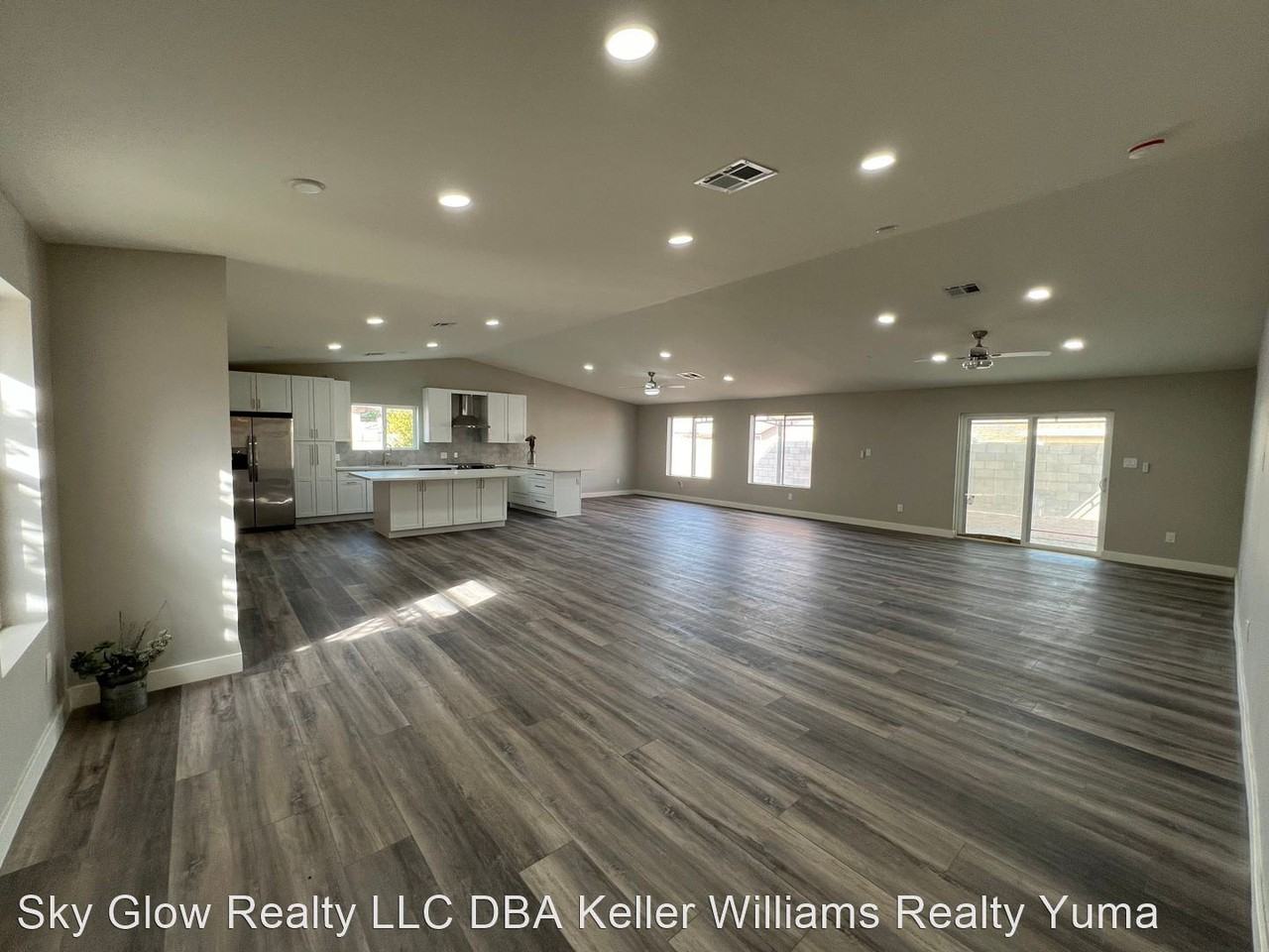 6192 E 43rd Pl - Photo 3 of 28