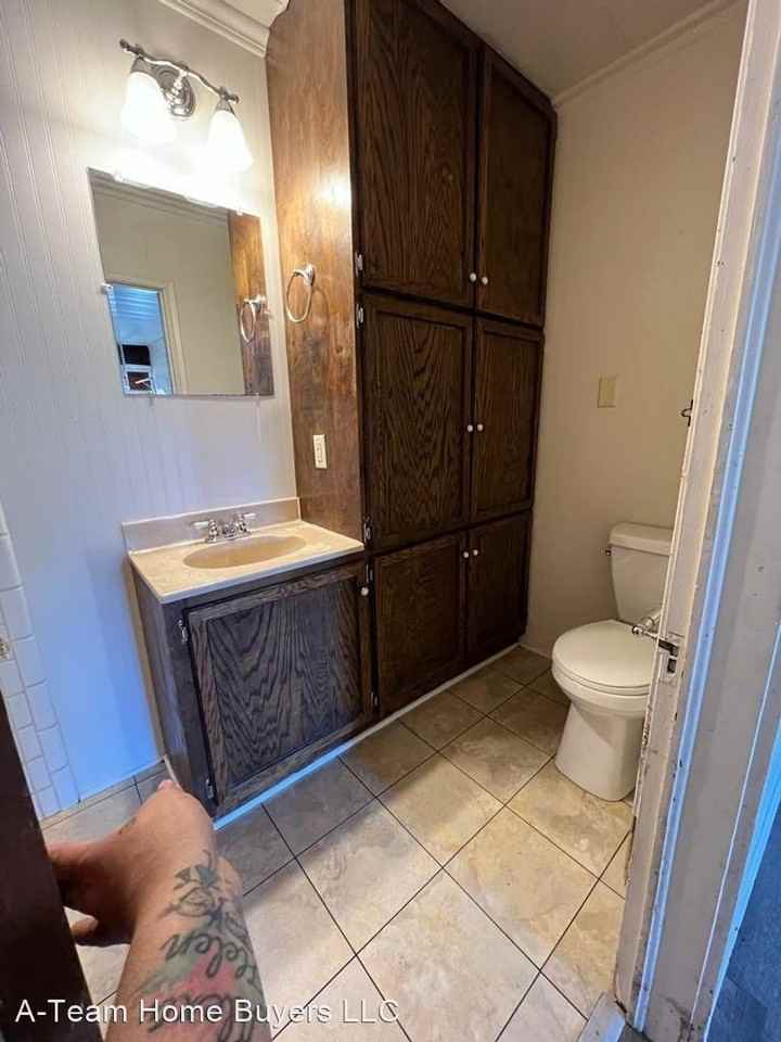 1105 Mcentire Rd - Photo 2 of 18