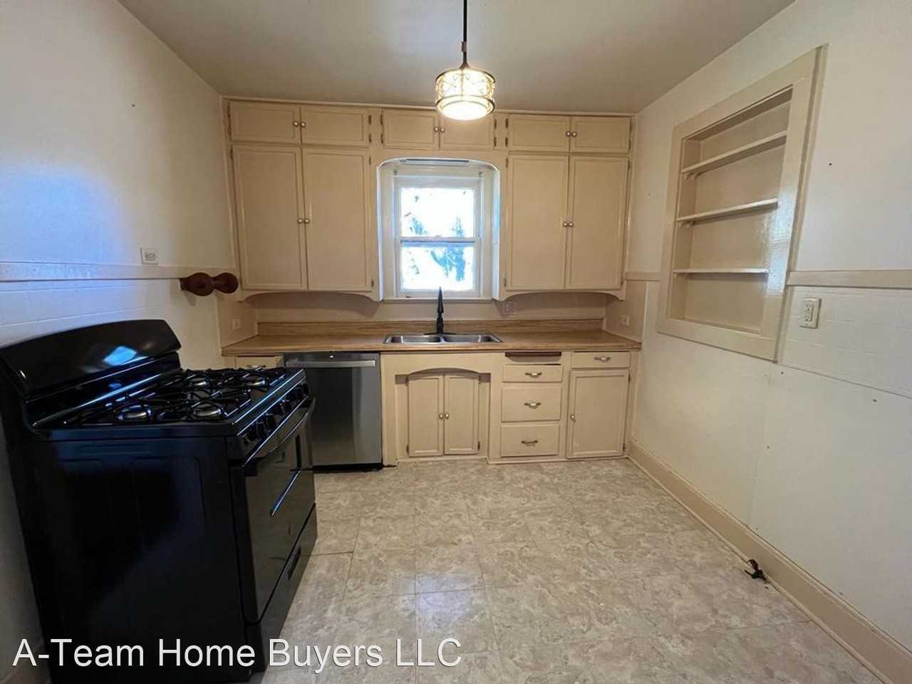 1105 Mcentire Rd - Photo 3 of 18