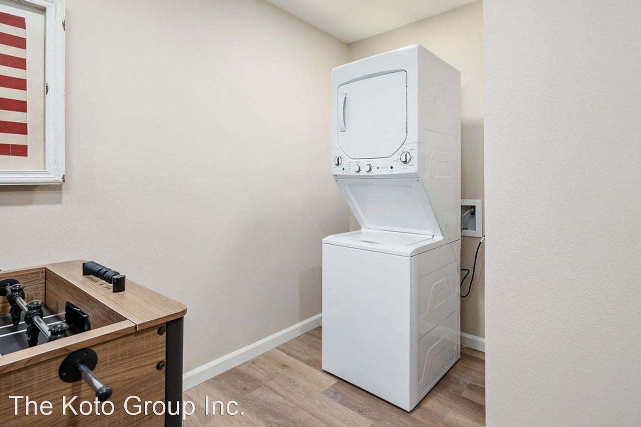 3003 Rockview Pl - Photo 2 of 29